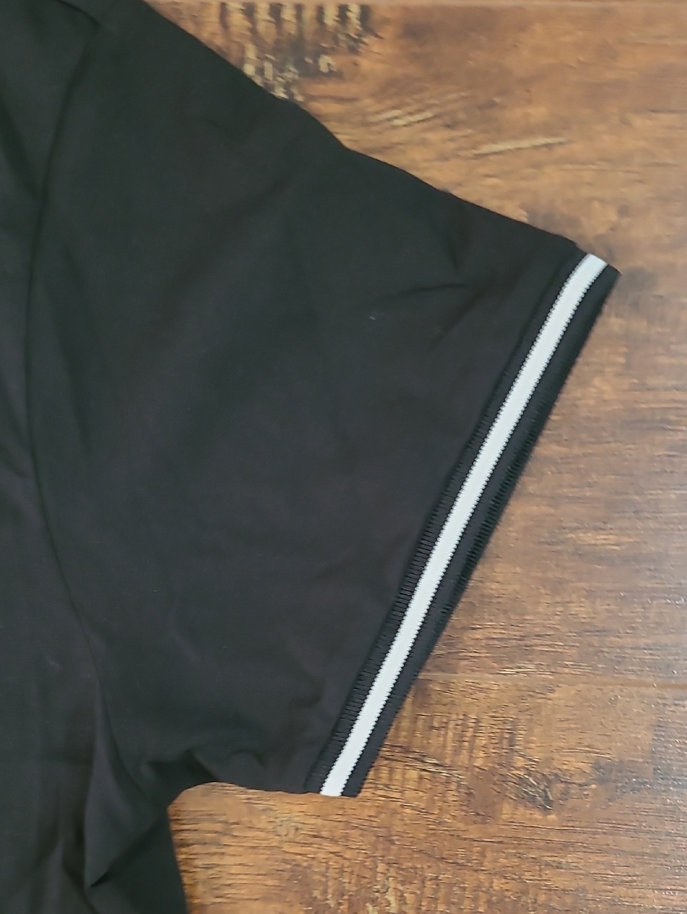 Scott James Black V-Neck Short Sleeve Men's Shirt with Contrast Trim Size Large - Picture 3 of 9